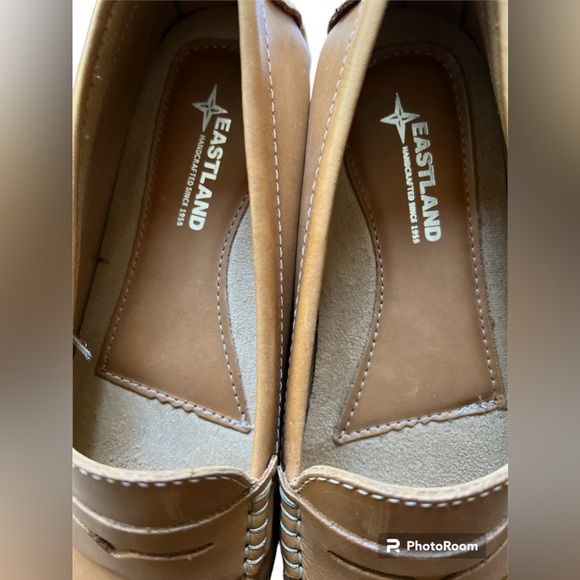 EASTLAND PATRICIA MOCCASIN WOMEN SIZE 9 made in BRAZIL NWB COGNAC COLOR - Picture 2 of 9